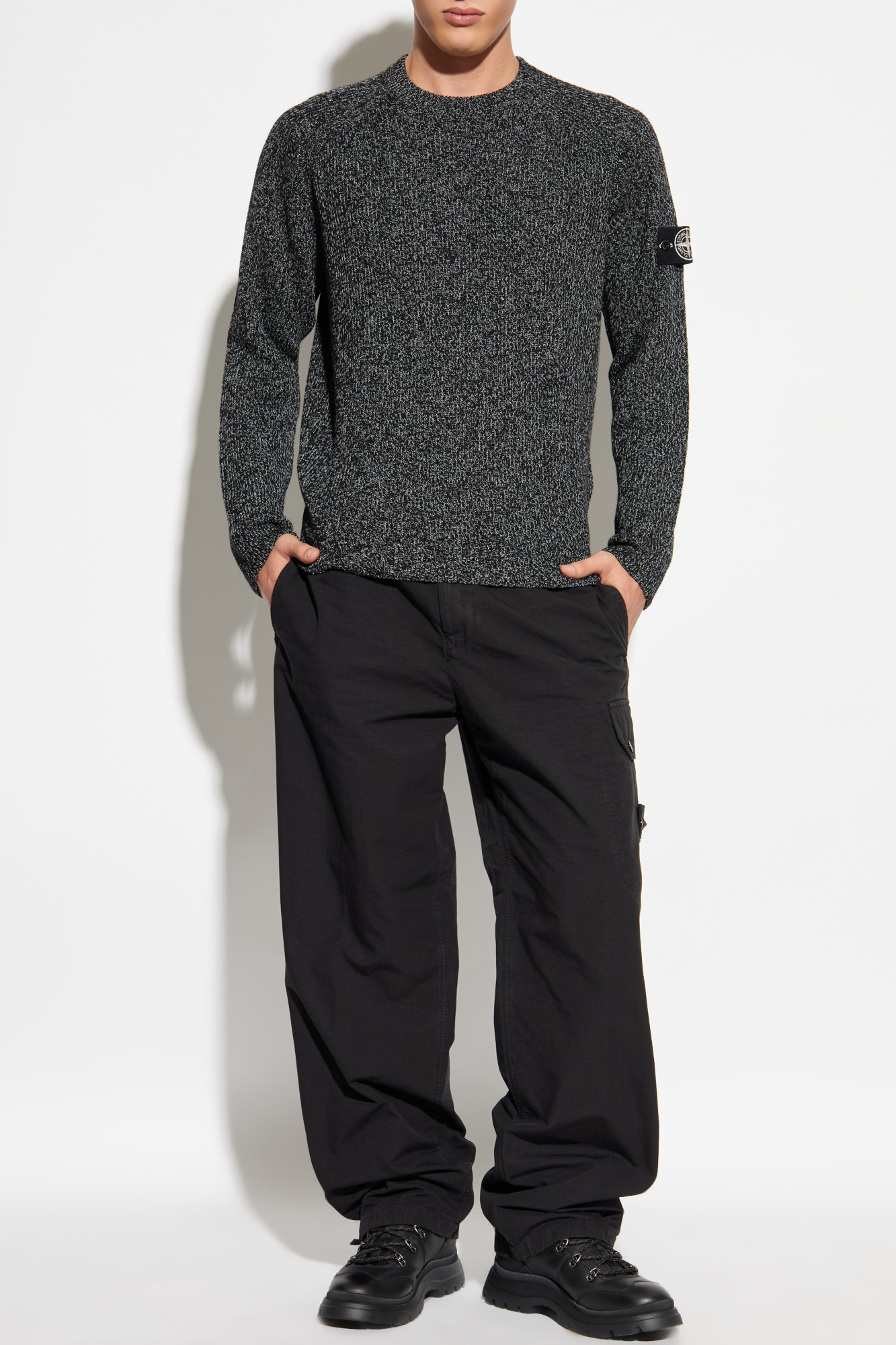 スウェット・トレーナー Stone  Grigio Antracite Girocollo Maniche Lunghe E Rif Szary Sweter z naszywką z logo Stone Island - Vitkac Polska